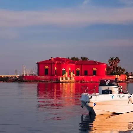 Konukevi Le Saline 3*